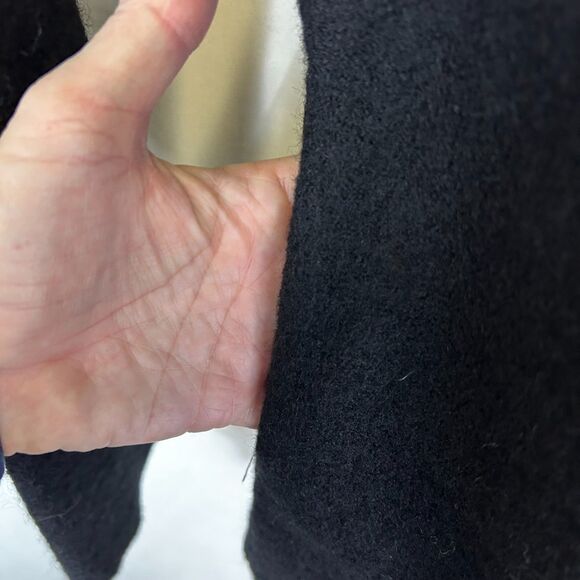 Venario NWT Women's Black Boiled Wool Cable Knit Toggle Cardigan Sweater Sz M - Picture 9 of 15